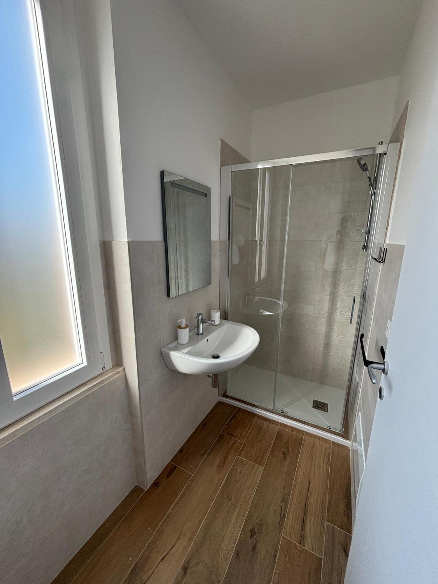 Apartment Maris & Bedrooms
